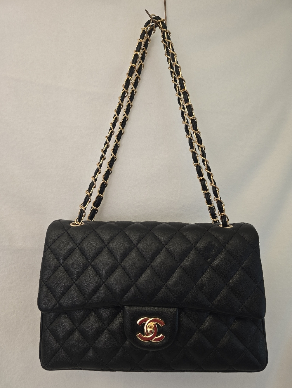 Faux Women’s Classic Black Quilted Shoulder Bag Gold Hardward Box Docs Dustbag - Picture 2 of 14